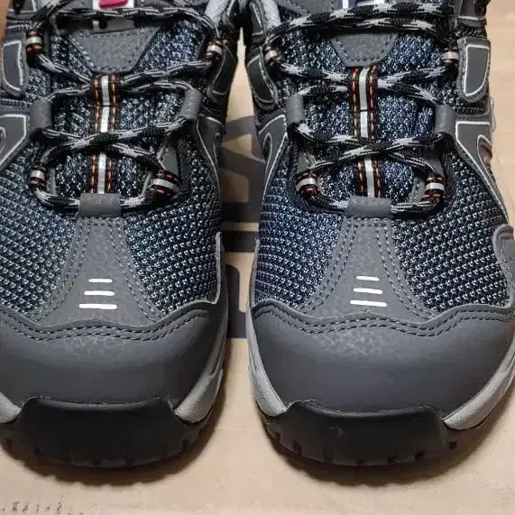 FILA 필라 F-401 안전화 스포츠 Look 4인치 통풍 240mm