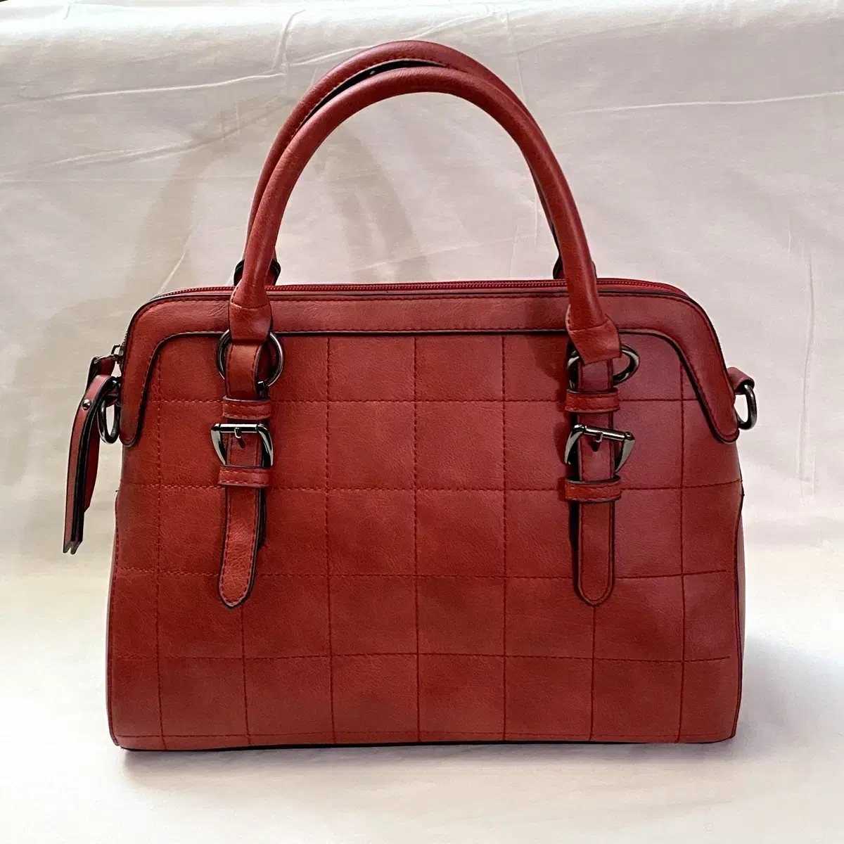 Vintage y2k red leather handbag