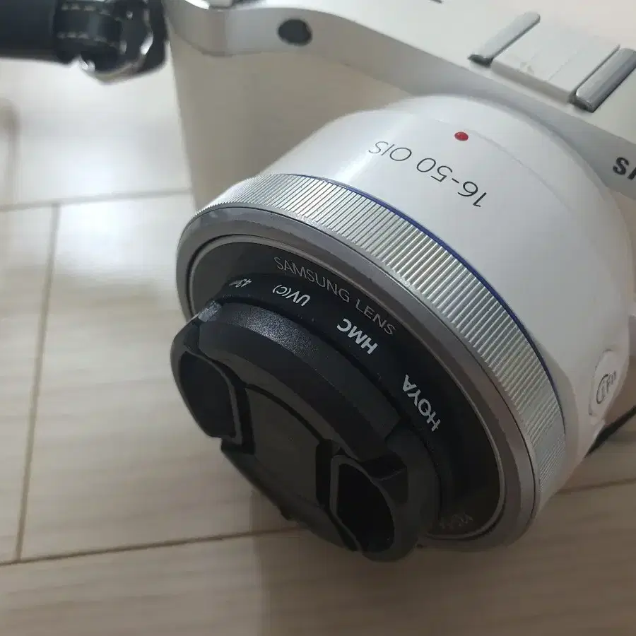 삼성 미러리스 카메라 NX300M 과 16-50렌즈 킷