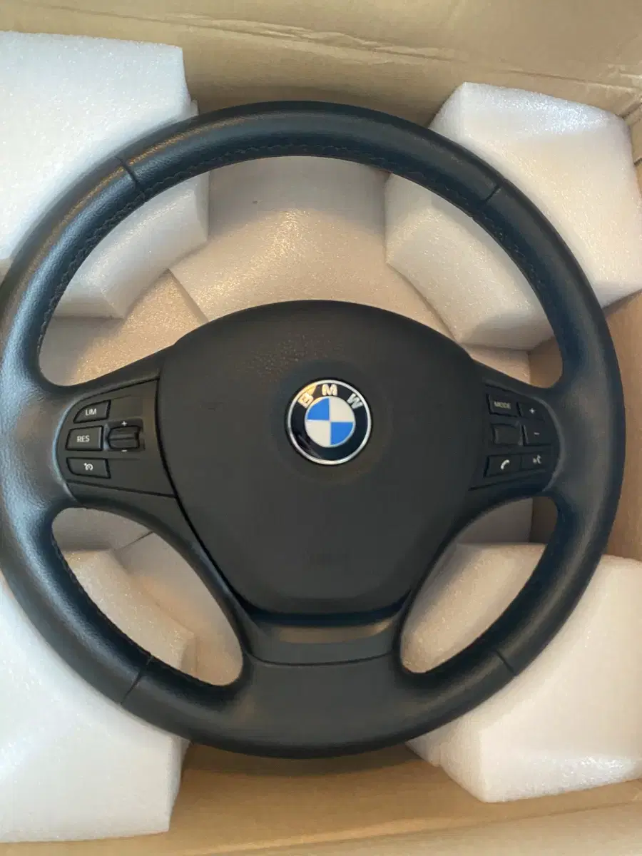 BMW 순정핸들