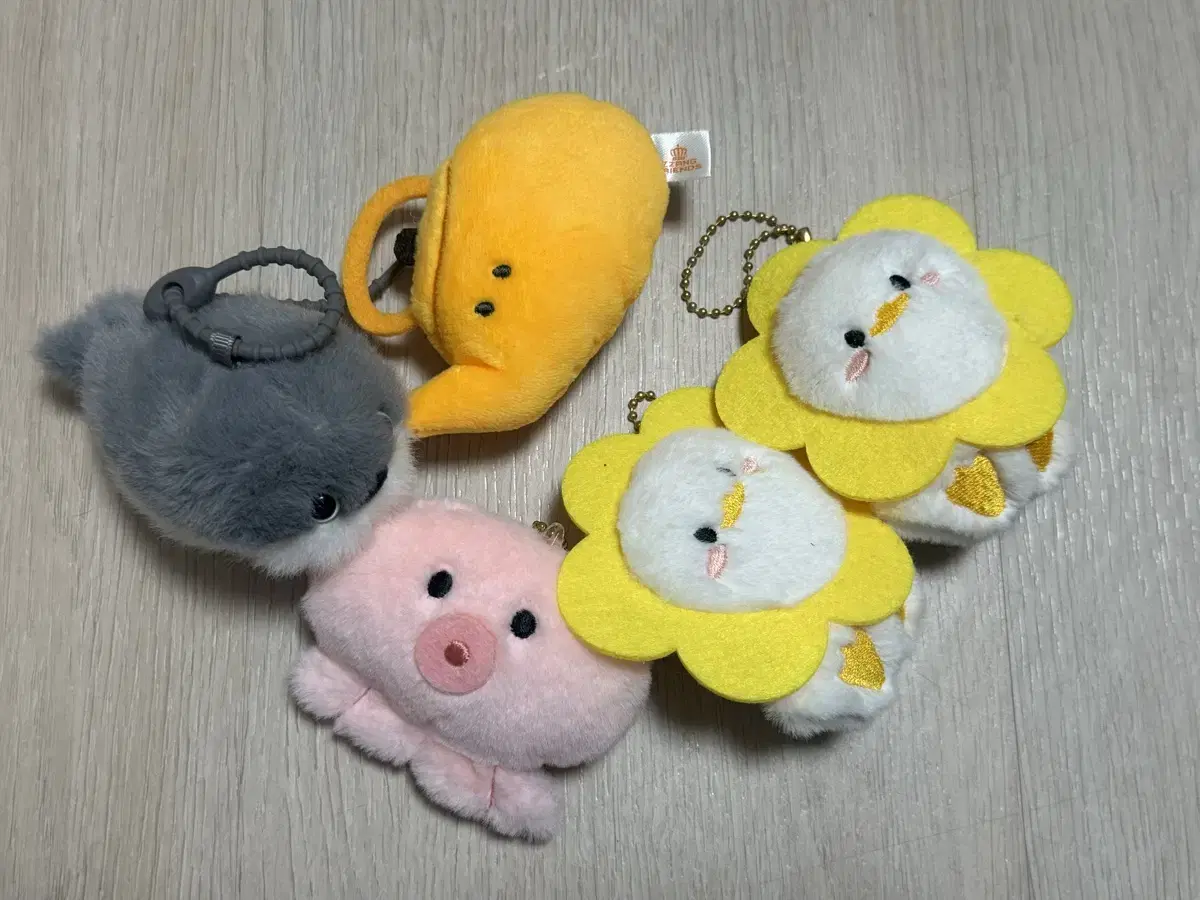 Cute keyring sells