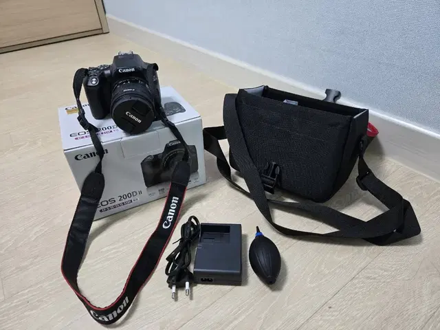 EOS200D2