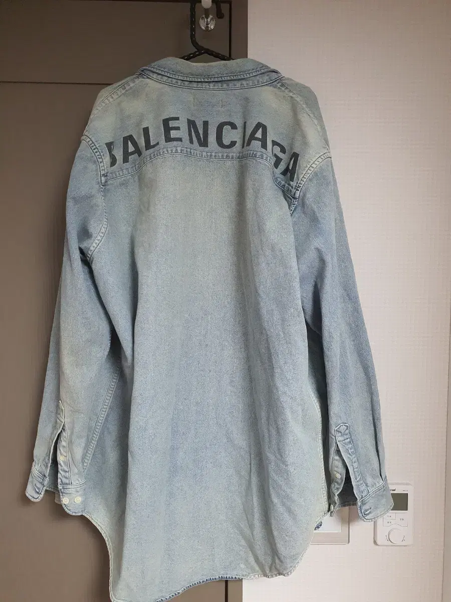 (38) Balenciaga Back Logo Denim Jeans Jacket