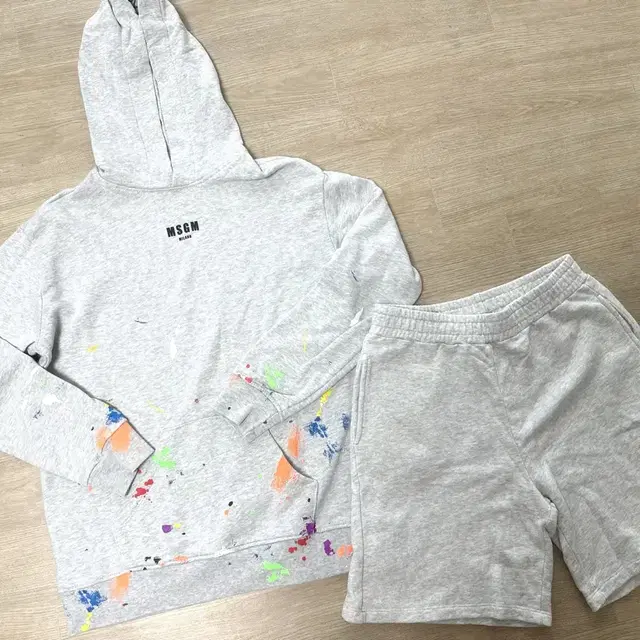 MSGM 키즈 맨투맨 + 반바지 SET(size14)