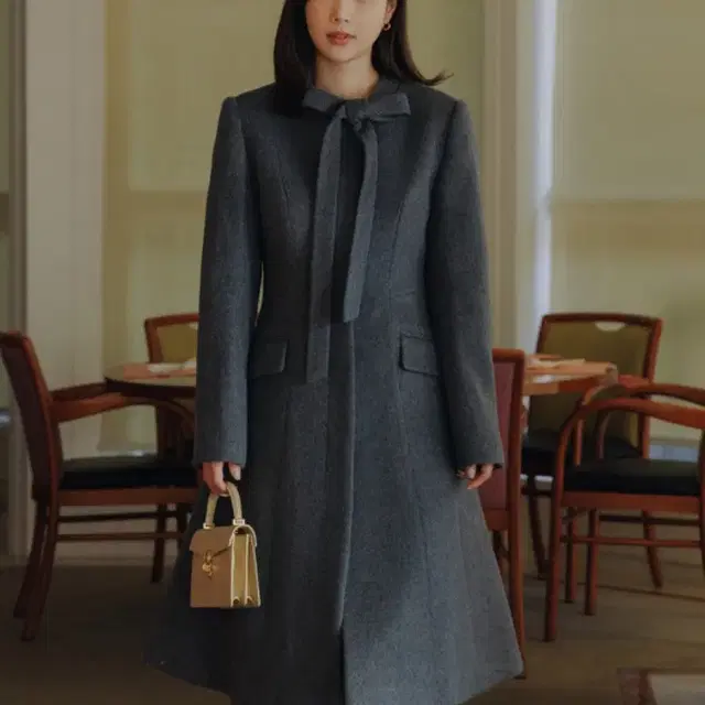 Bau Aveline midi coat 비에이유 바이 브라이드앤유 코트