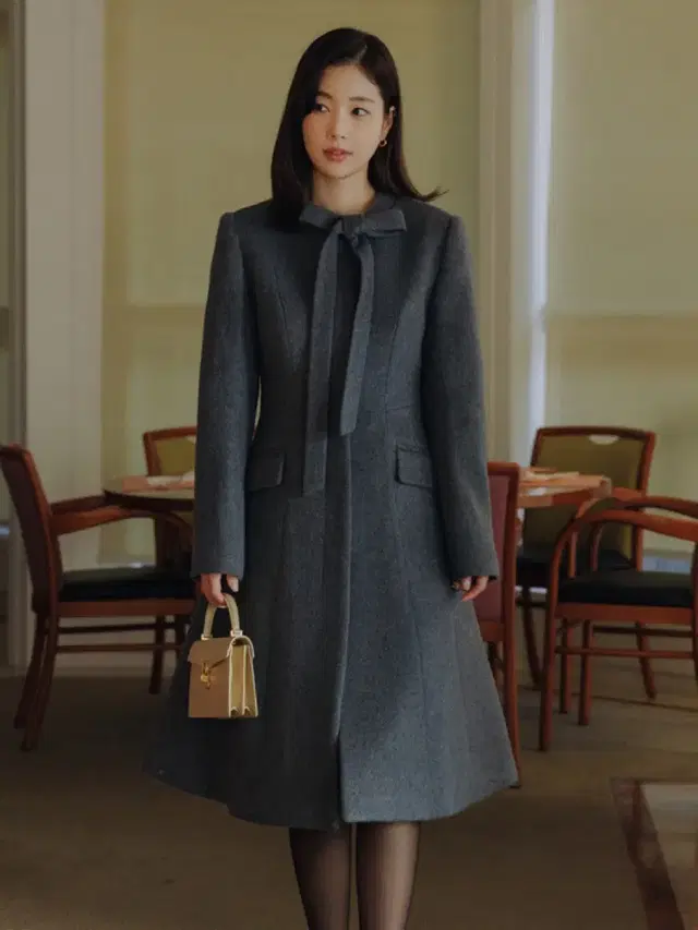 Bau Aveline midi coat 비에이유 바이 브라이드앤유 코트