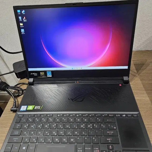 ROG Zephyrus S 9750h rtx2080 24GB 1TB 24