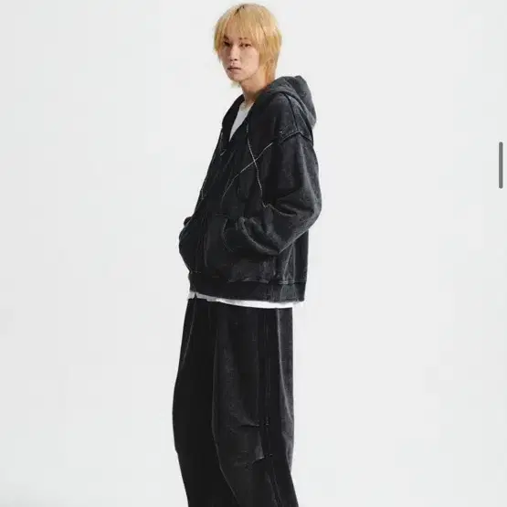 주앙옴므 TRACK SWEAT PANTS (BLACK) M사이즈