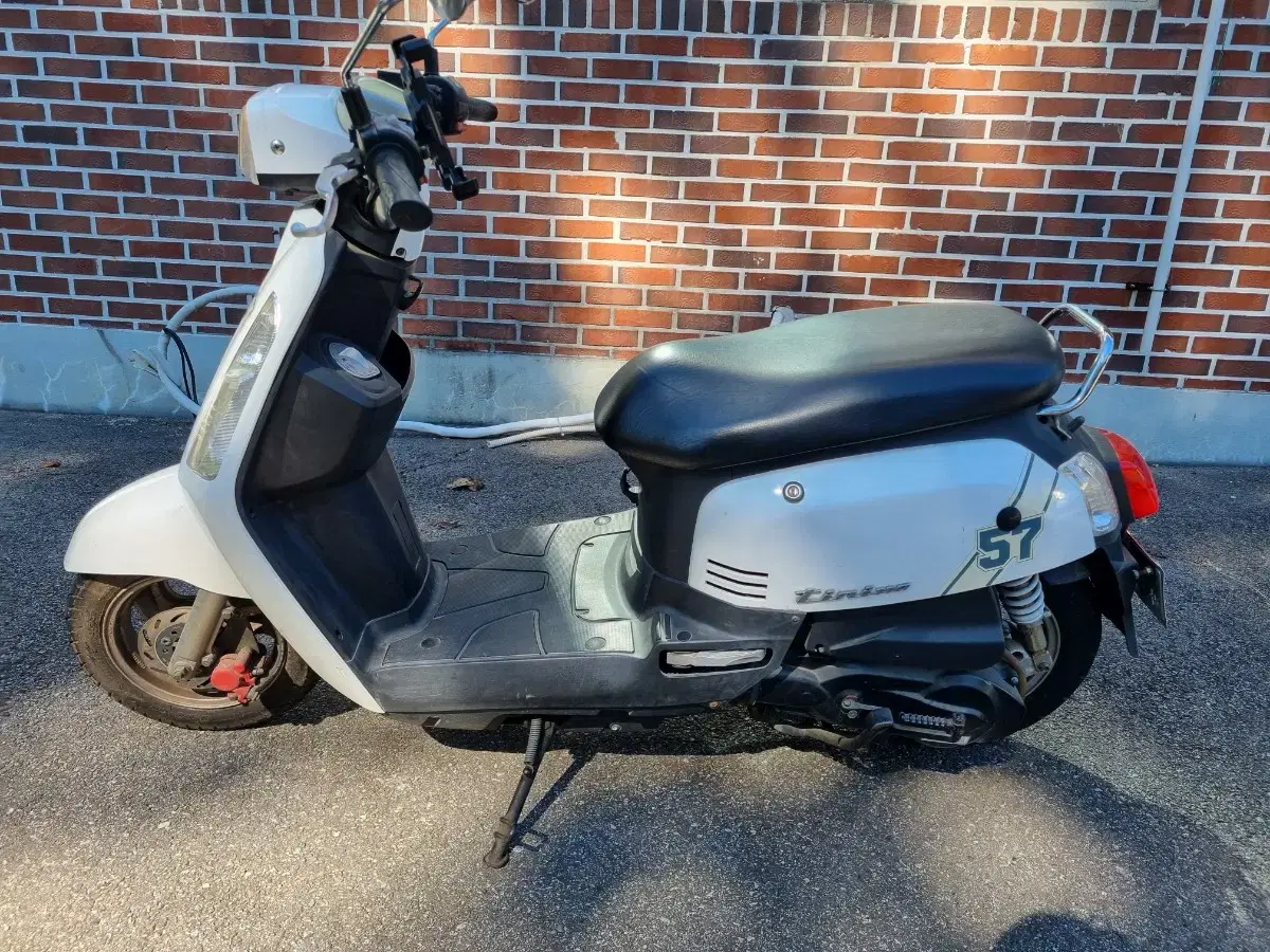 16년 티니110 3757km 중고스쿠터 vf100 델리로드 gsr125