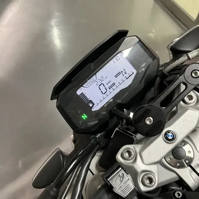 BMW G310r 오토바이