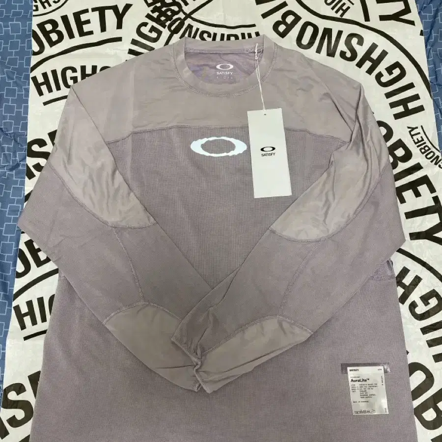 [2] Oakley x Satisfy AURALITE Desert Tee