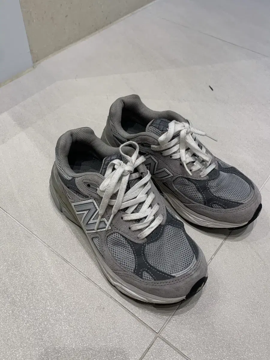 new balance 990 version3 size 220