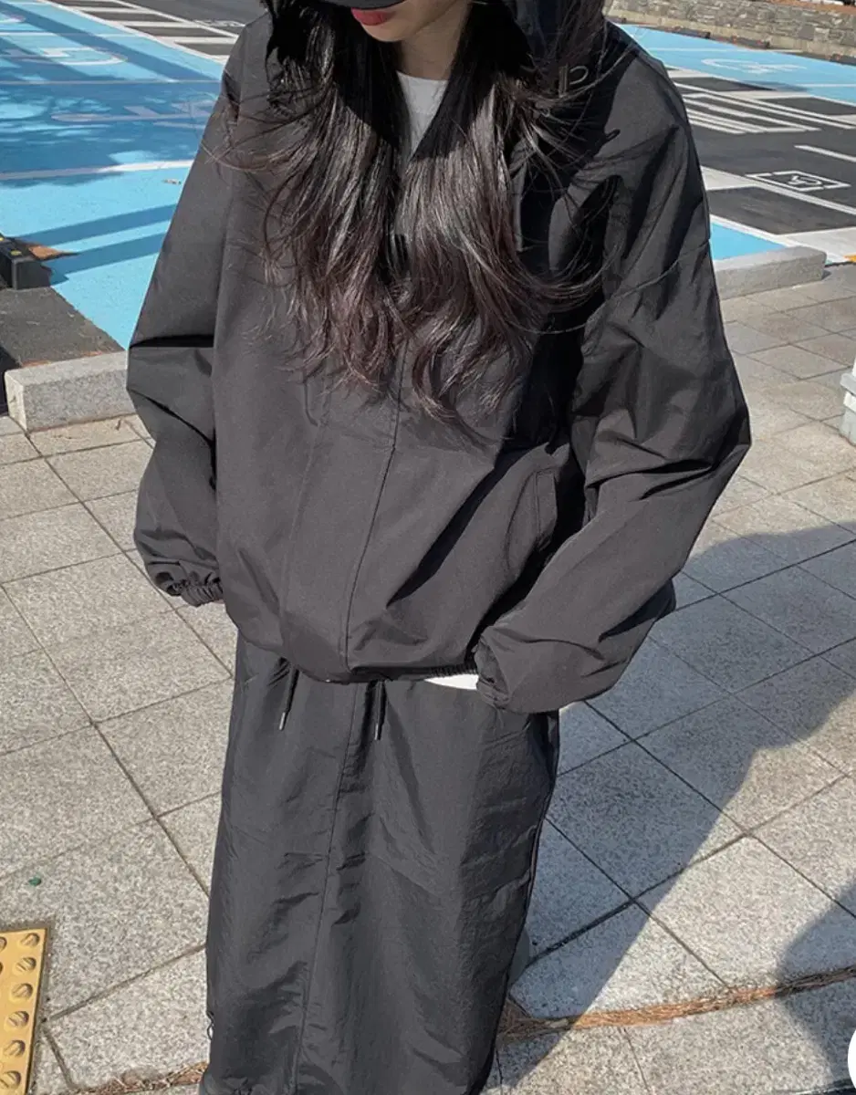 AnyoneOneMore Jo or Windbreaker Hooded Jacket Black Gaeul Winter