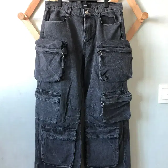 매스노운(MASSNOUN) M6X SNAP CARGO DENIM