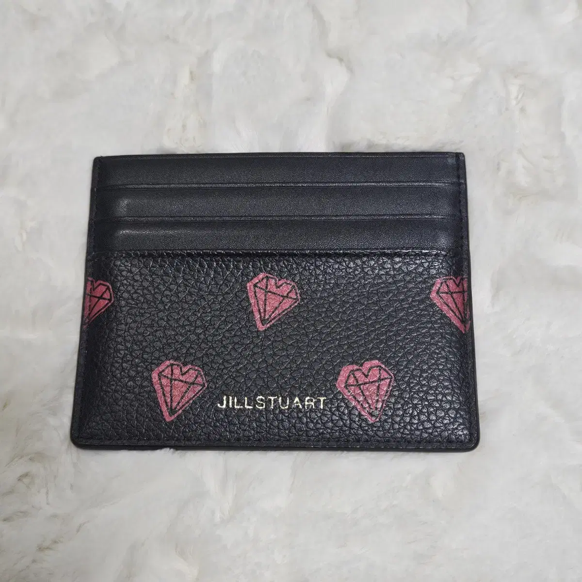 Gilles Stuart HeartDiamond Card Holder