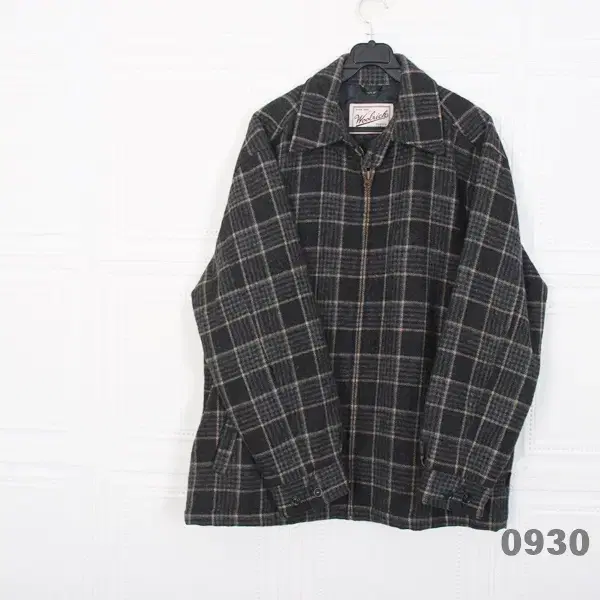 Wool check bloomers in Woolrich size M can be shared