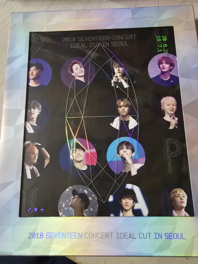 세븐틴 콘서트 DVD IDEAL CUT IN SEOUL 양도