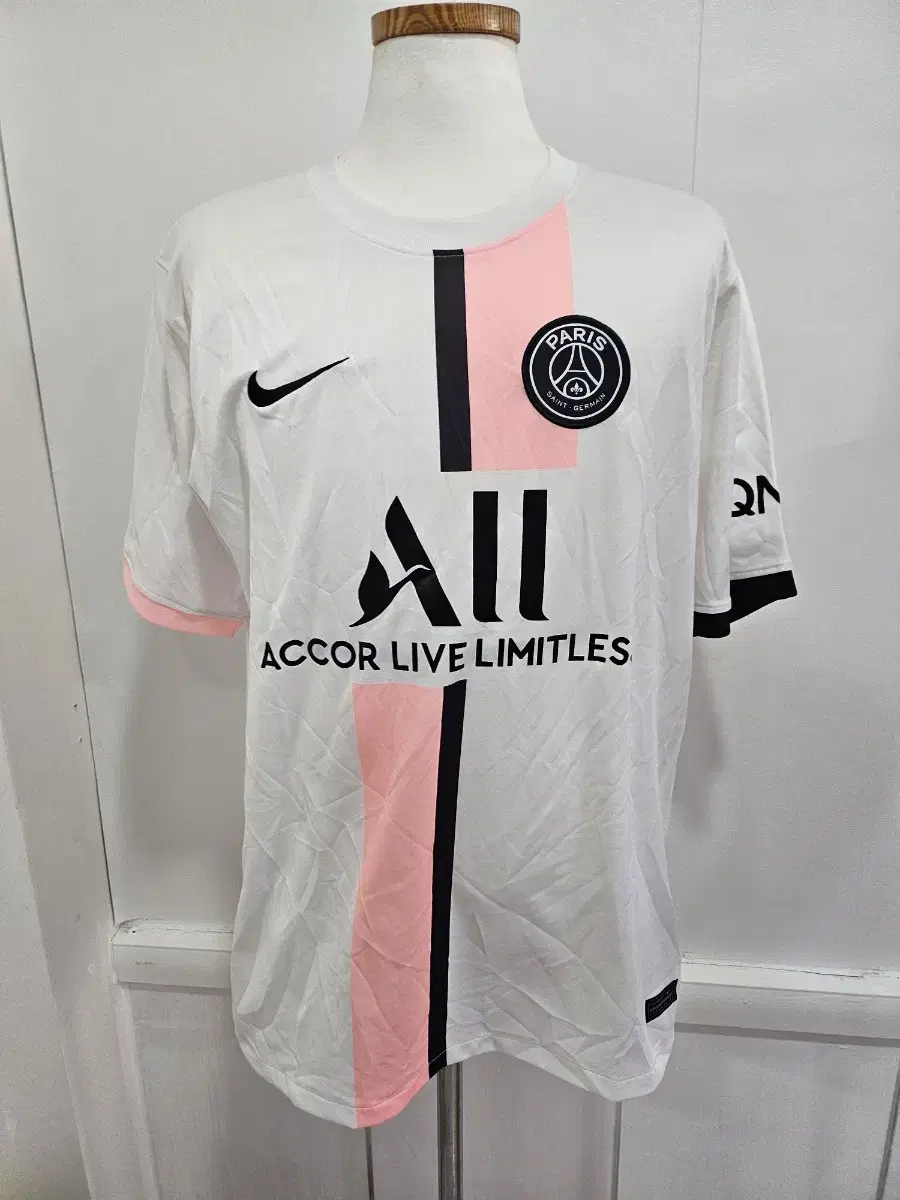 [XL] Nike Paris Saint-Germain Paris Simple Try-on