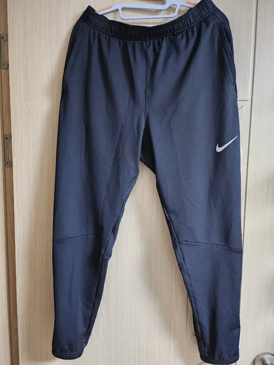 Nike Essential Knit Trousers (XL) Taffeta