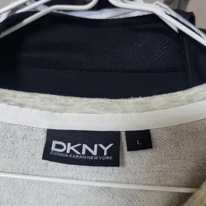 DKNY