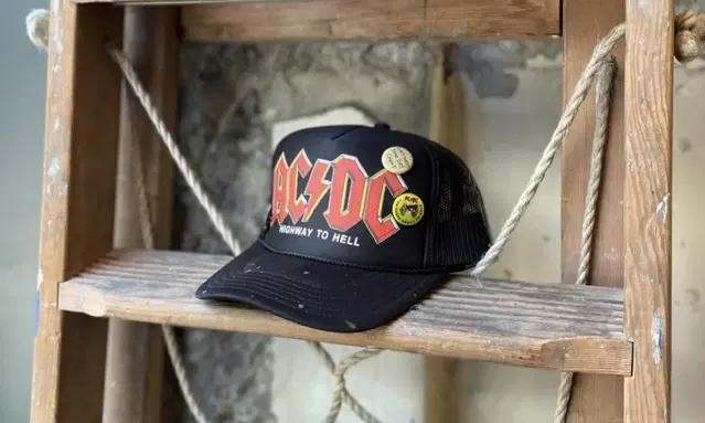 [새상품] madeworn 메이드원 ACDC 트러커캡 매쉬캡