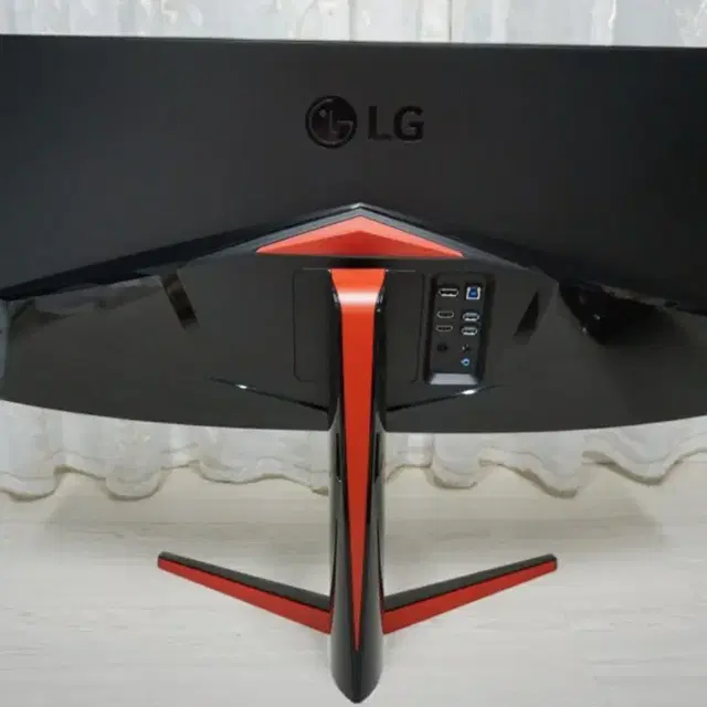 특급 LG 34인치 34UC79G 커브드 144HZ 모니터