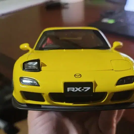 폴라마스터 배더스트 1:18  Rx-7 다이캐스트 풀오픈 (판매완료)