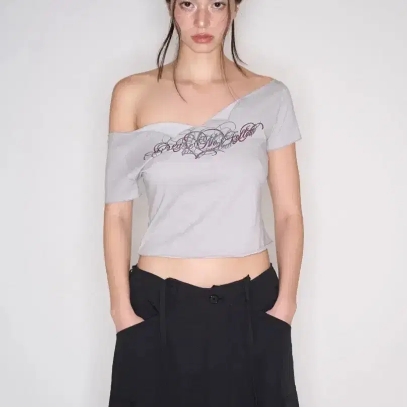 미개봉 플노팔 Faye Vintage Logo Top /gray