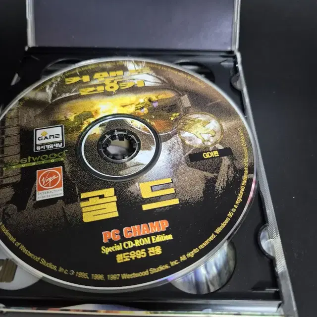 커맨드 앤 컨커  Command & Conquer Gold CD