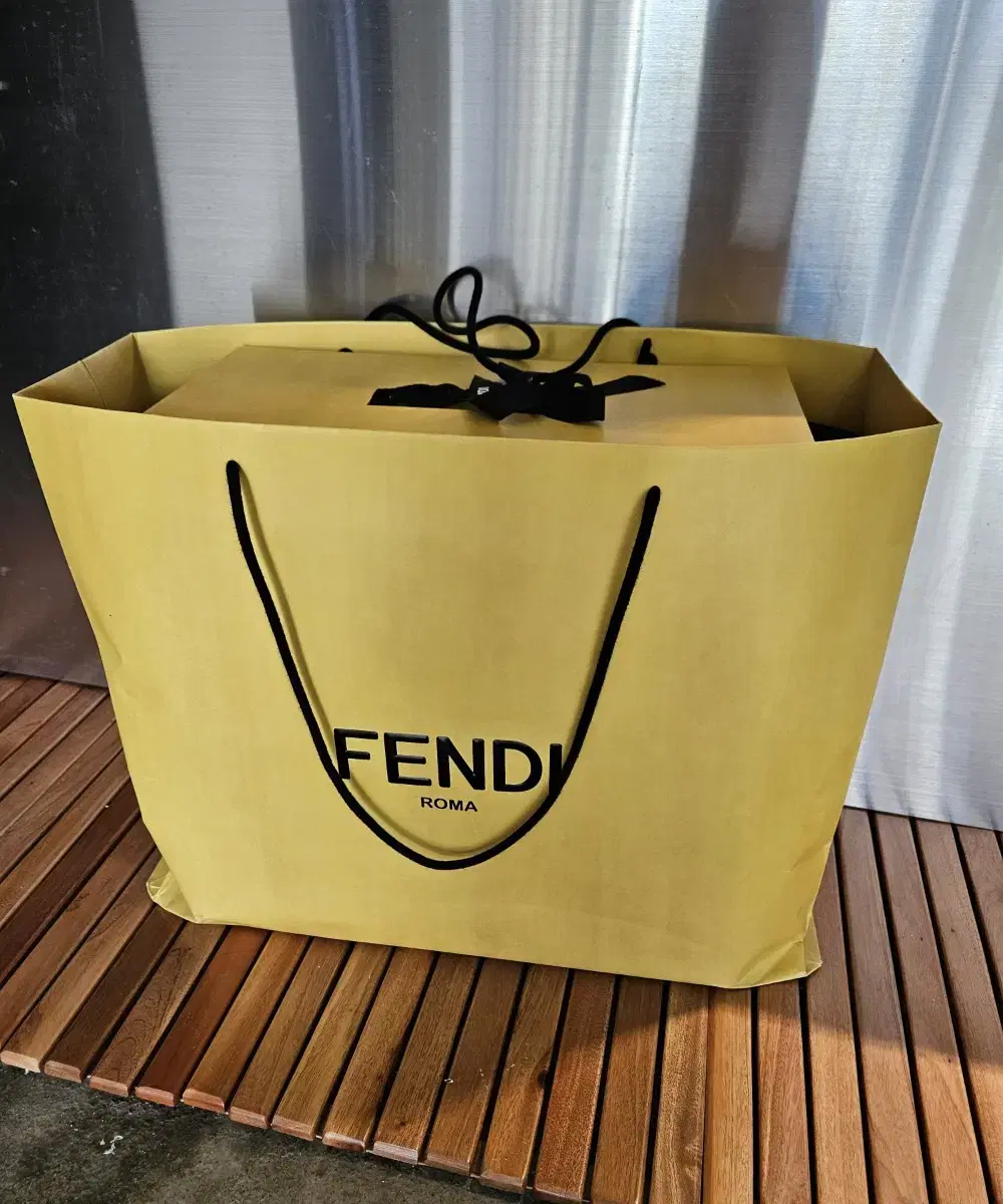 (Unsealed) Fendi Fendi Peekaboo I SEE YOU Medium Medium