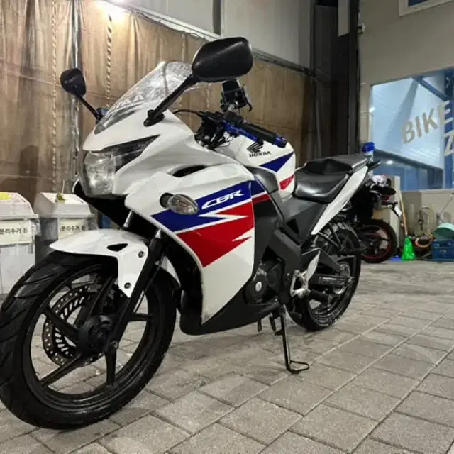 cbr 125