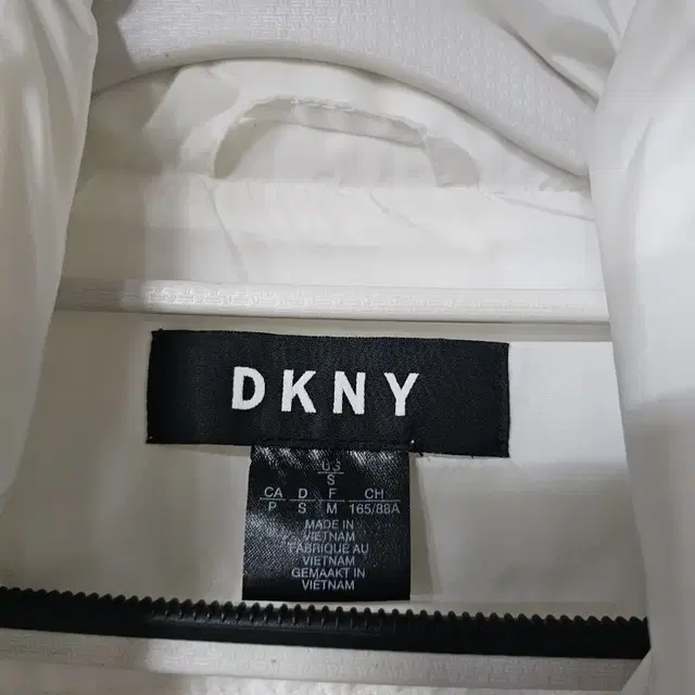 DKNY 바람막이