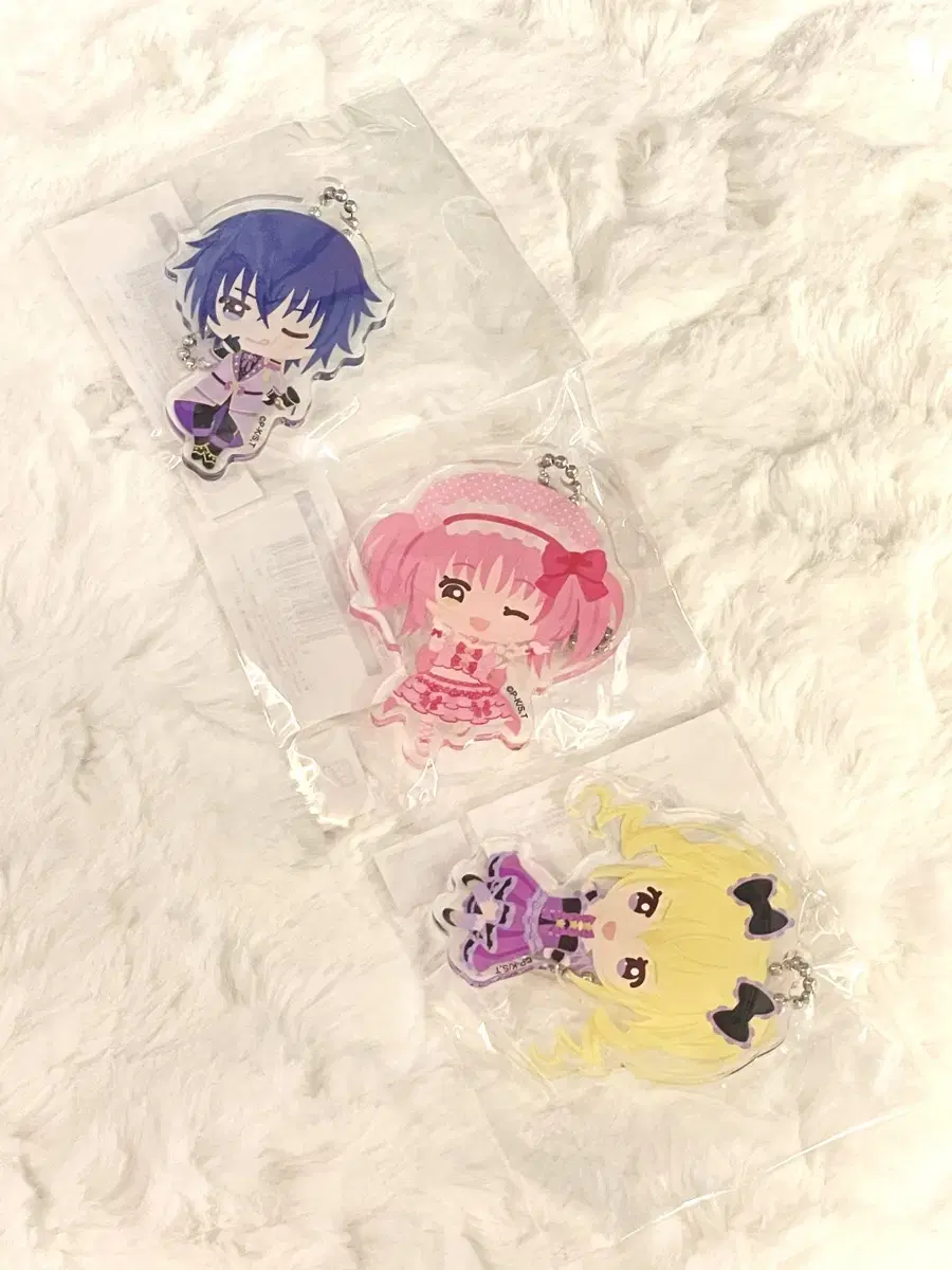 CarrickCarrickChange CarrickChange Marukuji Ikuto Amu Utau Acrylic Key Holder Sells