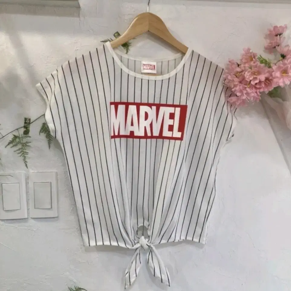 MARVEL 티셔츠