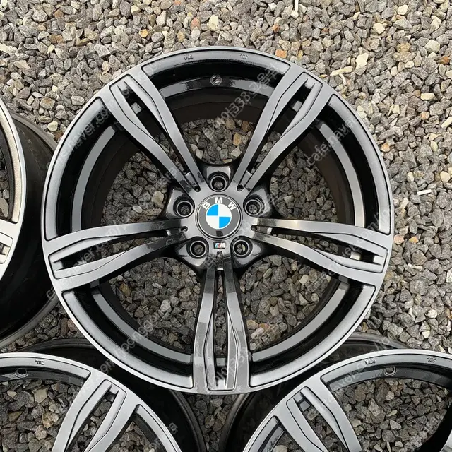 19인치 BMW M5 고스트크롬 중고휠 한대분 판매합니다