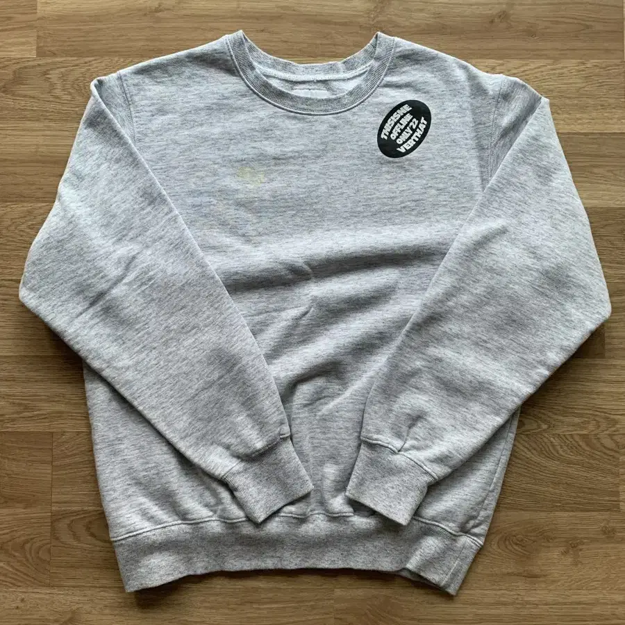 [M] 디스이즈네버댓 Oval Sticker Crewneck Ligh