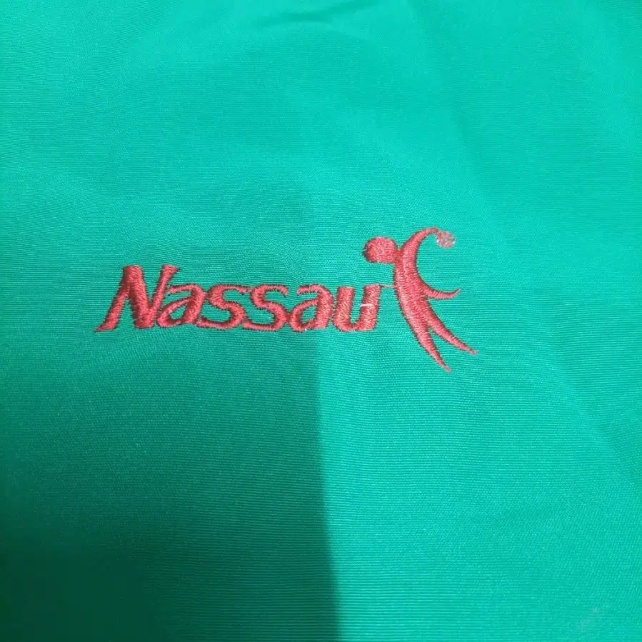 NASSAU 조끼