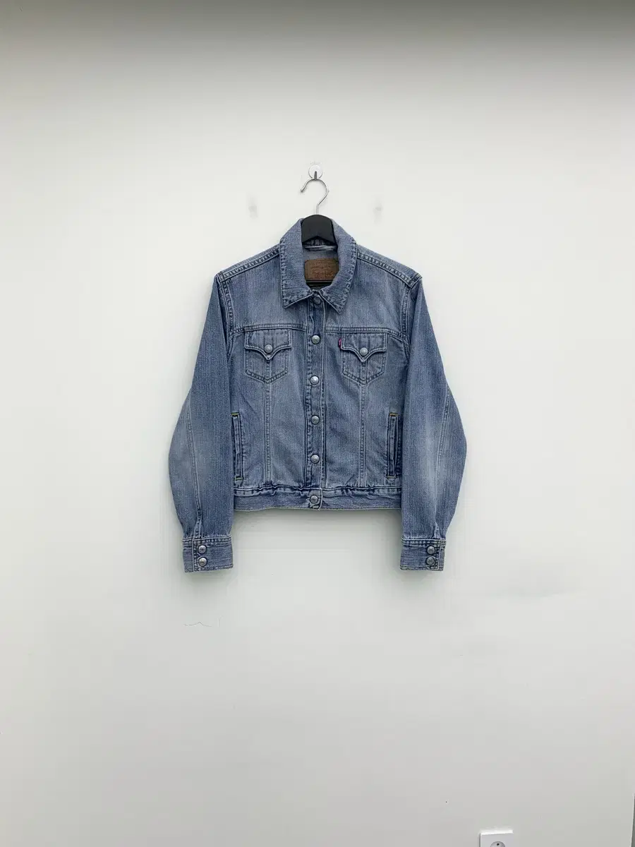 Levi's Snap Button Washed Denim Jacket