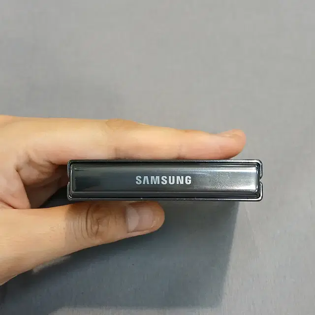 Z플립5(F731) 256GB 그래파이트