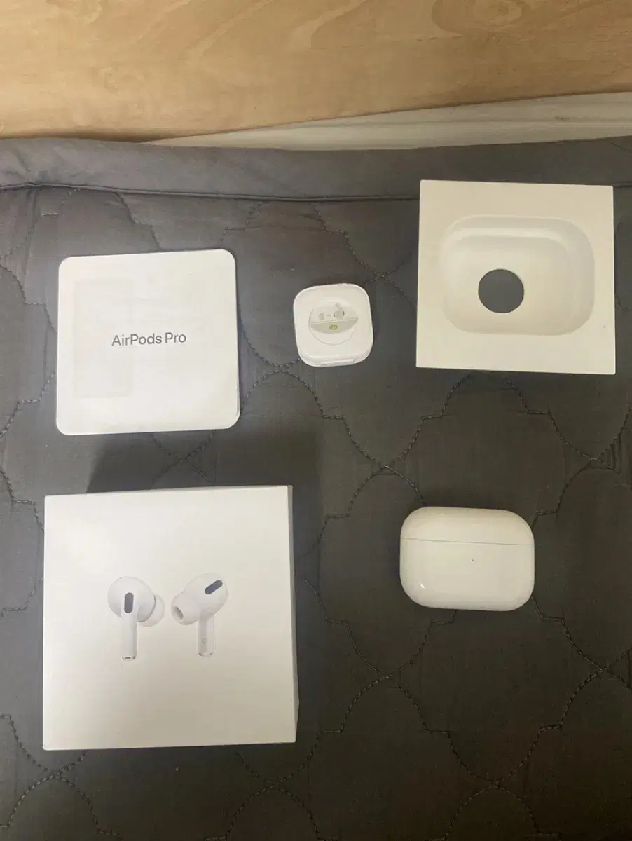 AirPods Pro Full Box