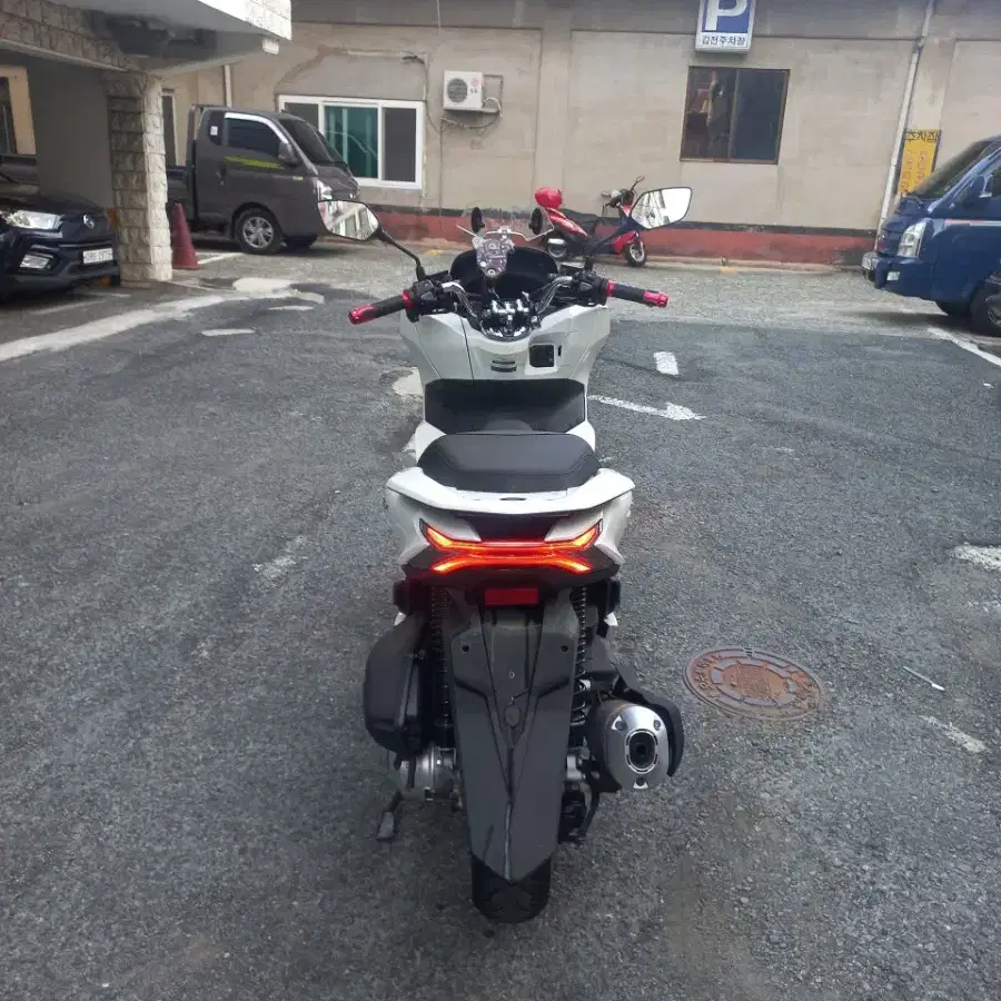 pcx21년식 abs팝니다