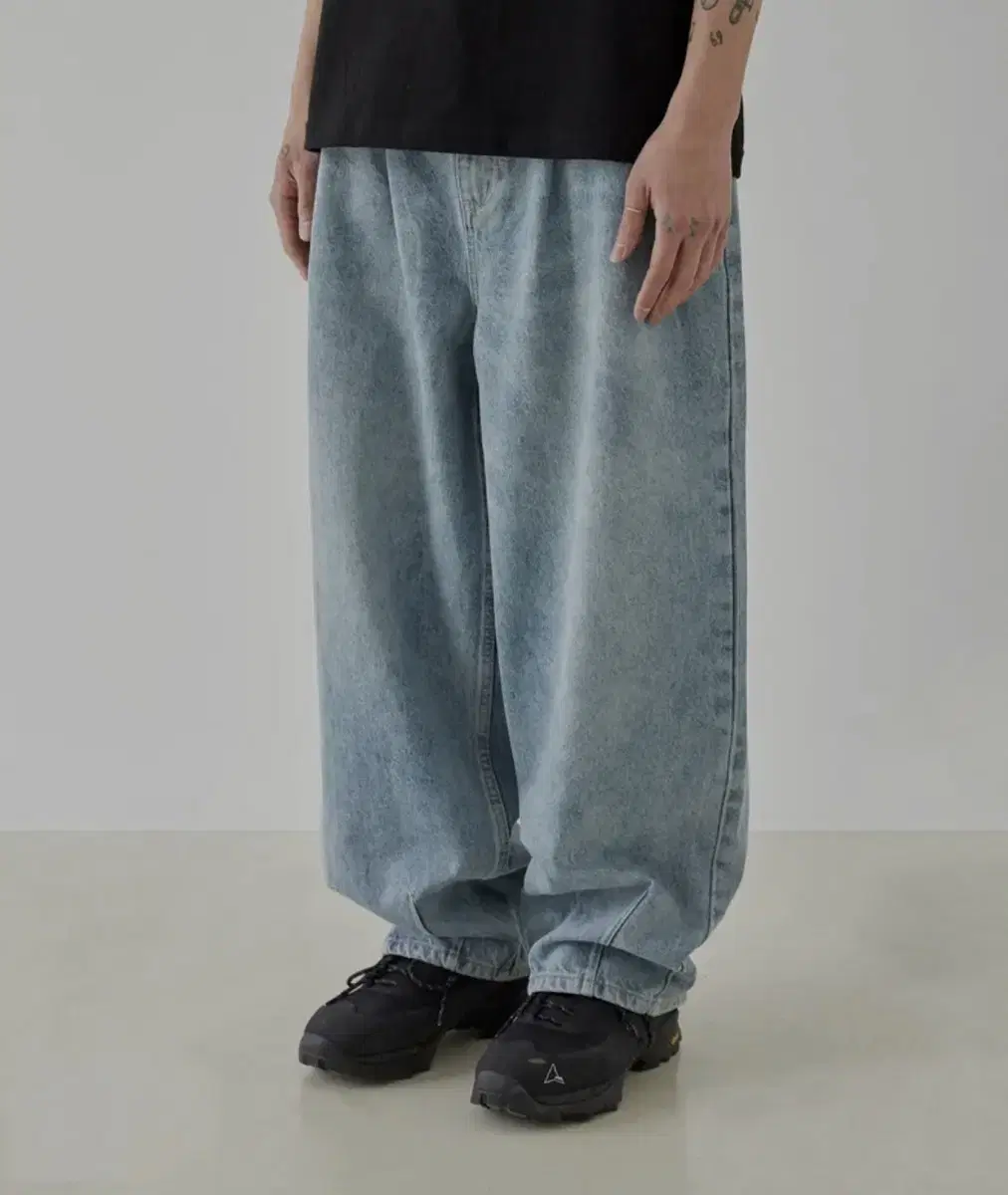 [L]Long Balloon Pants in Urban Stuffed Wash