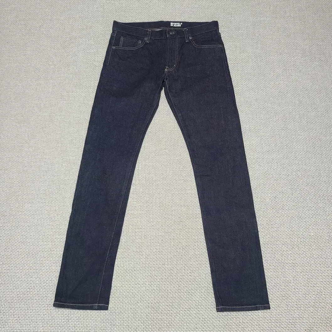 UNIQLO Selvedge Jin Skinny Fit / Gap 2