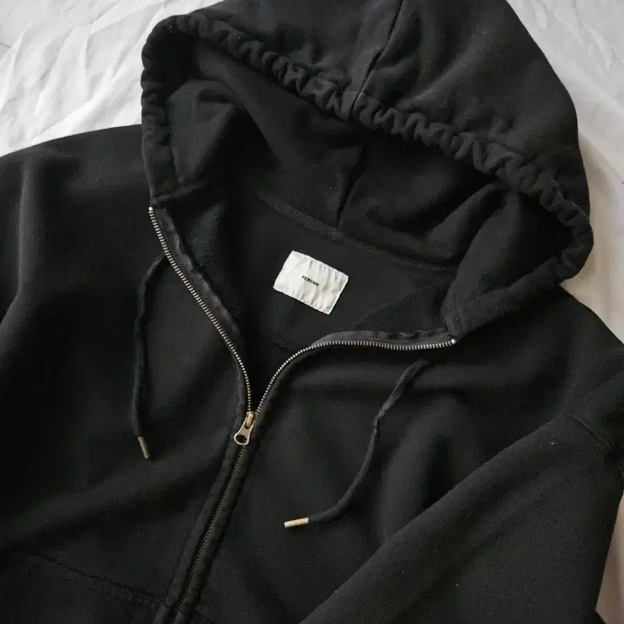 퍼렌 washed hood zip-up_vintage black