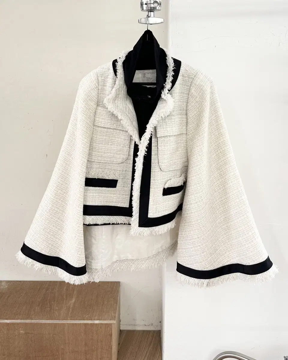 Sakai Off-white tweed jacket