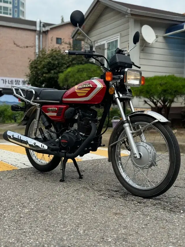 혼다 cg125 신차급차량 800km 판매합니다.