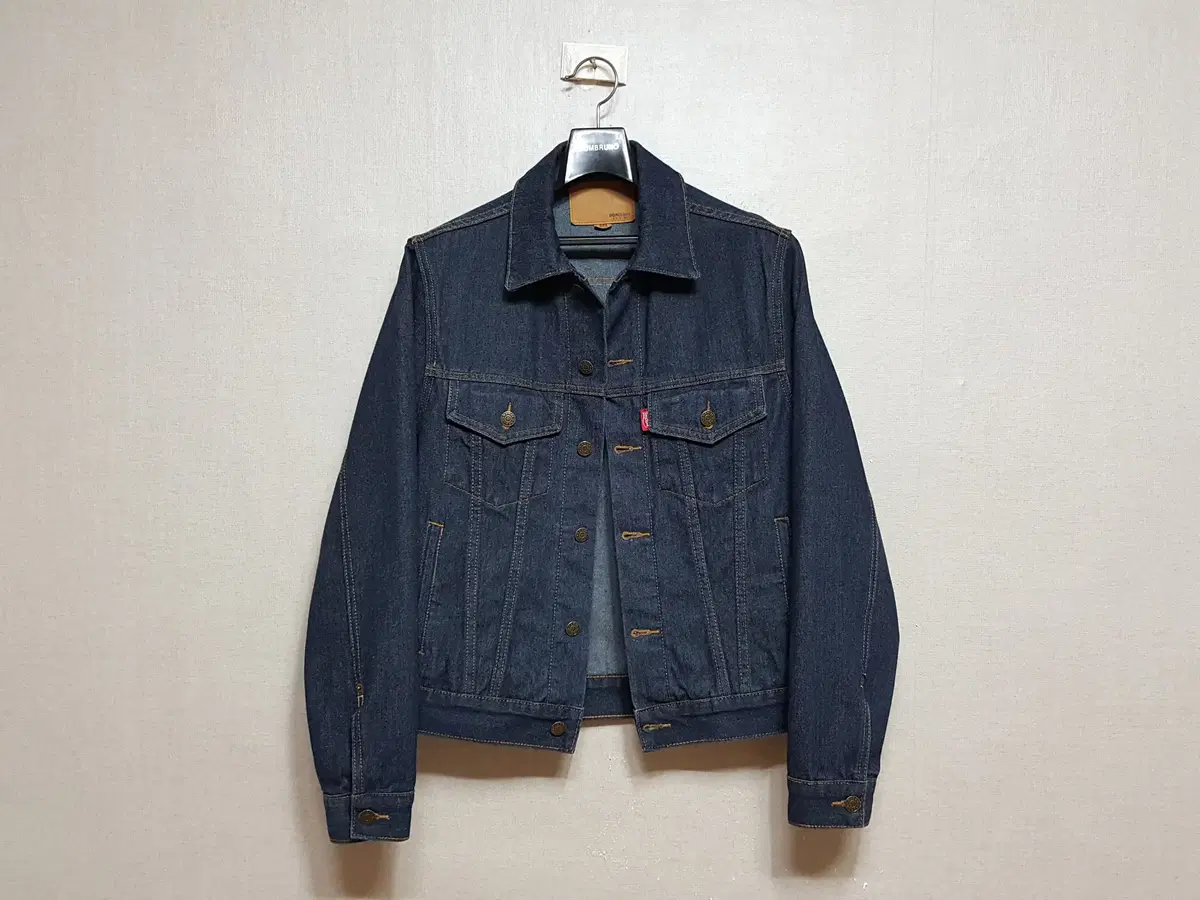 DONG SIN Men's Jeans Jacket/Denim Jacket 90-95 almost new