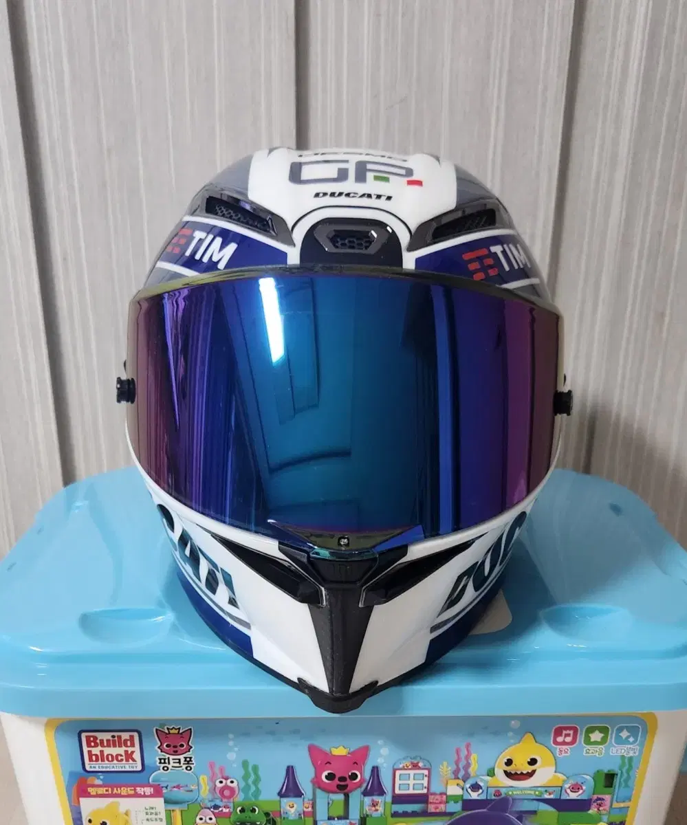 AGV pista gp rr 두카티커스텀헬멧 팝니다