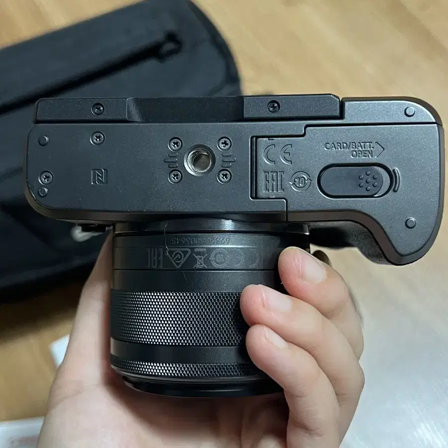 캐논 EOS M6 미러리스 카메라