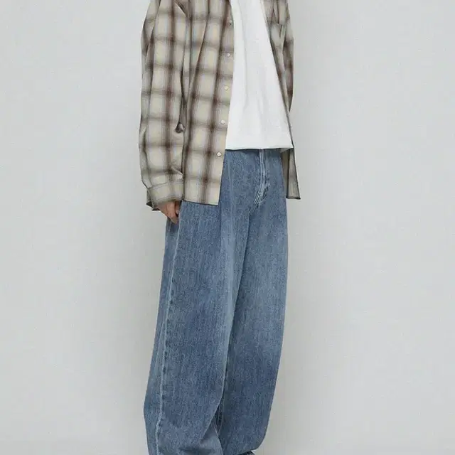 비긴202 One Tuck Wide Slacks Denim Pants